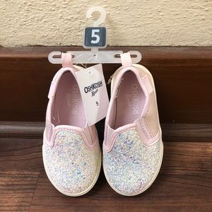 BNWT OshKosh size 5 pink toddler shoes w/ glitter!